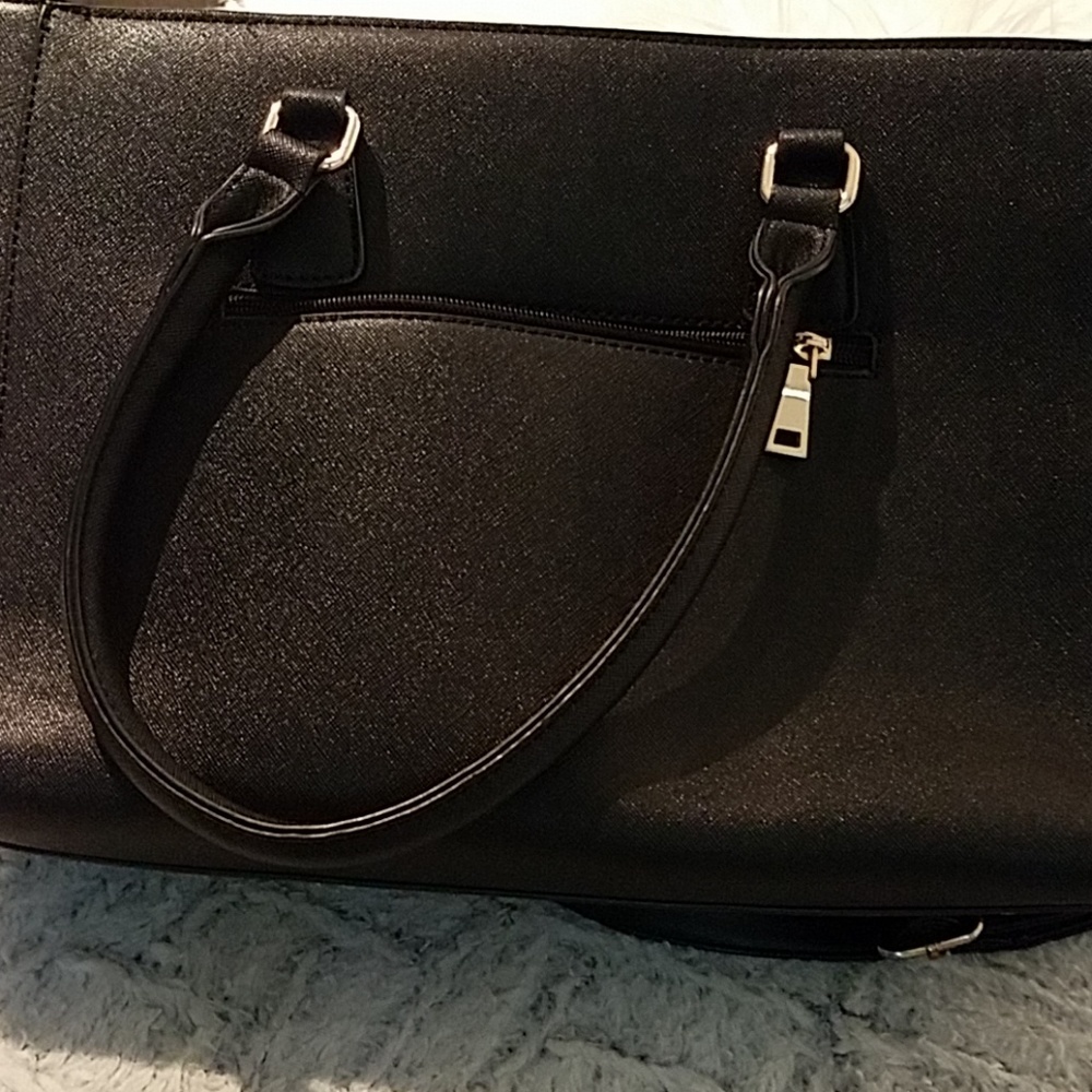 Purse - Picture 2 of 5